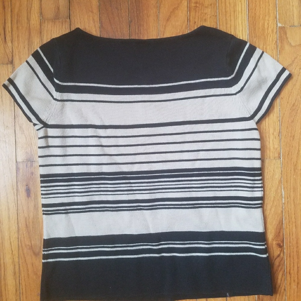 Sweater - Picture 2 of 3